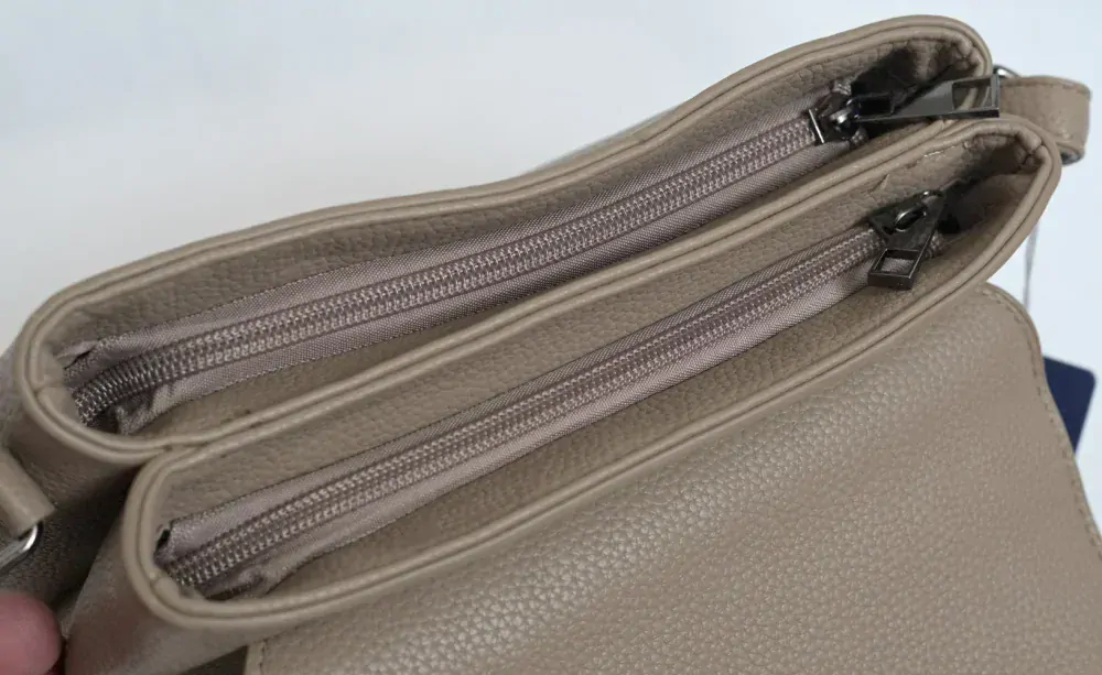 Dámská malá béžová kabelka ILF crossbody i na rameno U1128