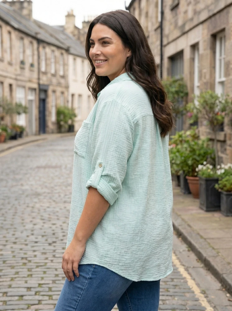 Tyrkysová mušelínová košile Gil i pro plnoštíhlé N1811