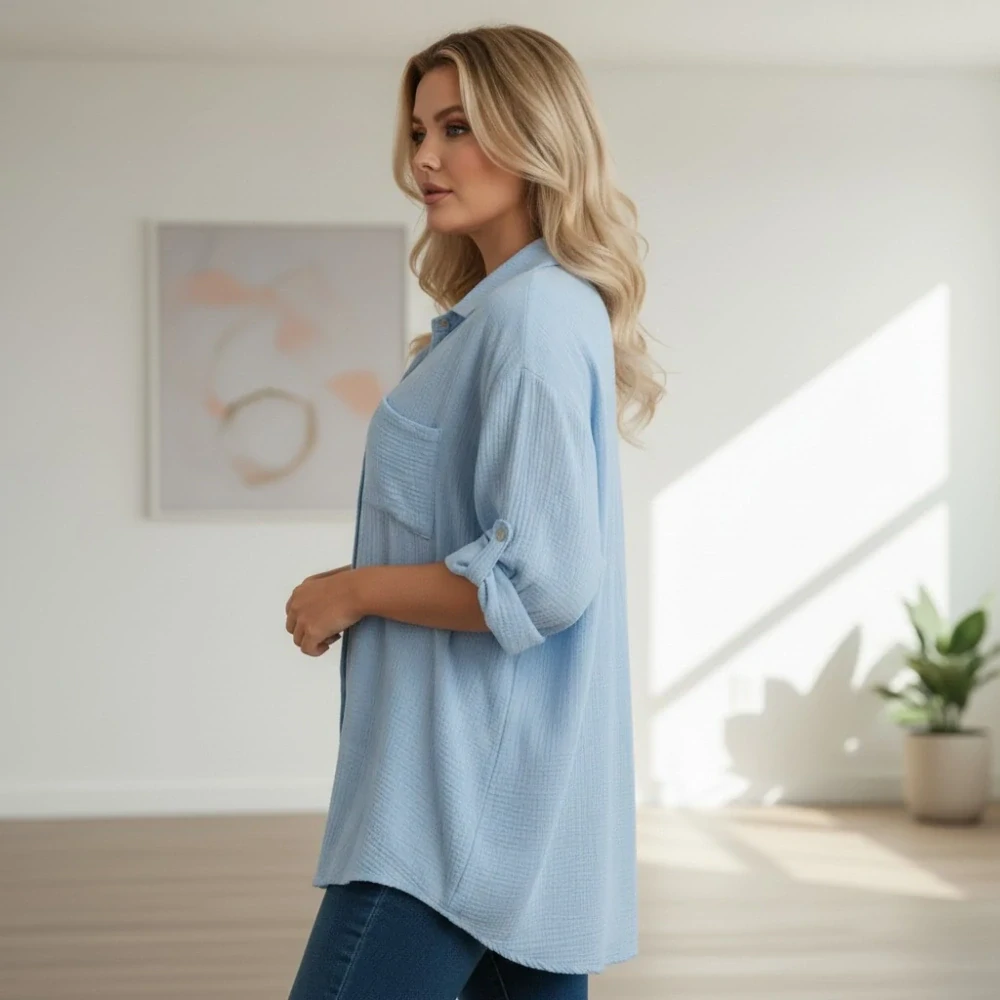 Světle modrá mušelínová košile Gil i pro plnoštíhlé N1819