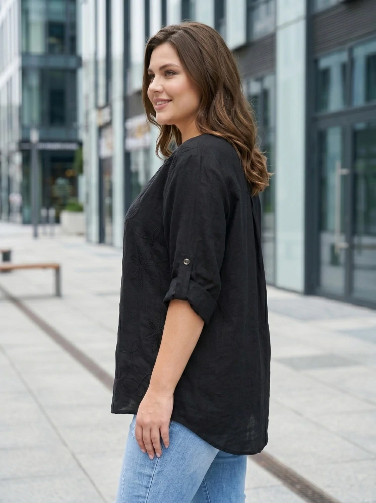 Dámská černá košile s výšivkou pohodlný volný střih XL–3XL M2985